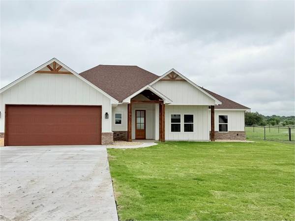 1017 Sabrina Court, Weatherford, TX 76085