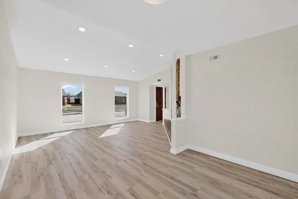 8505 Woodside Road, Rowlett, TX 75088