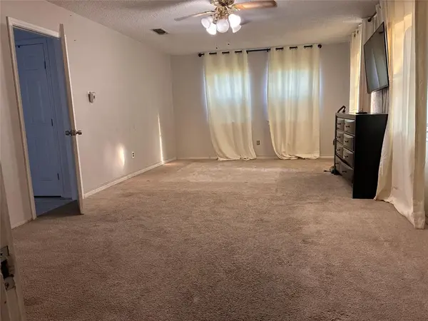 737 ASH Street, Burleson, TX 76028