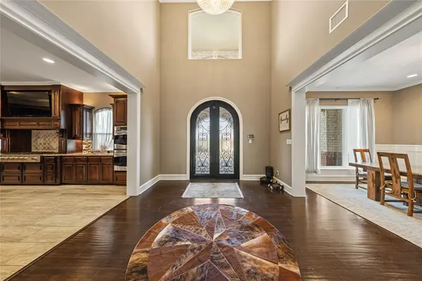 6925 Sky Road, Joshua, TX 76058