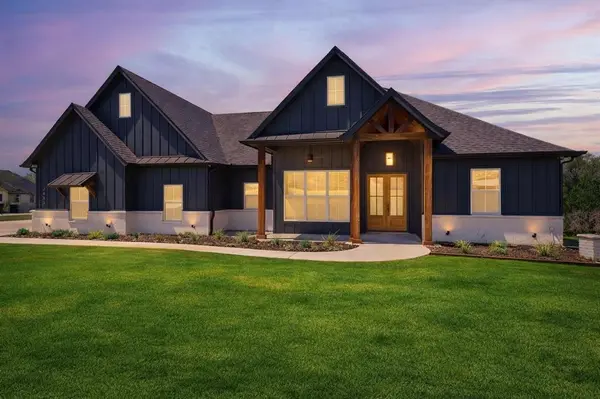 2032 Little Valley Court, Weatherford, TX 76087