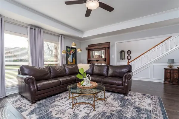 4802 Willow Bend Drive, Arlington, TX 76017