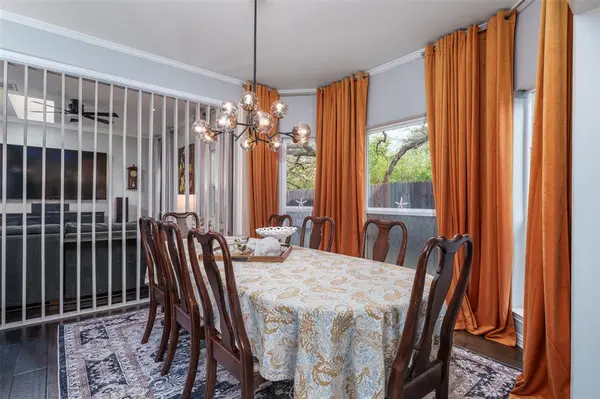 4802 Willow Bend Drive, Arlington, TX 76017