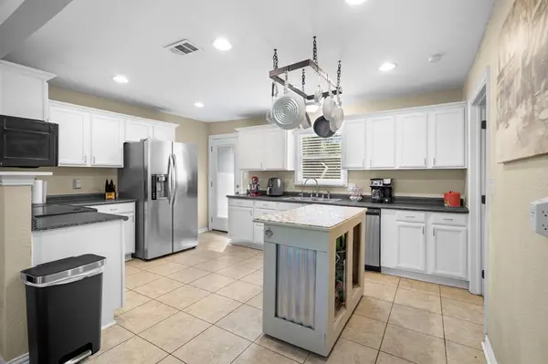 1106 Warden Street, Benbrook, TX 76126