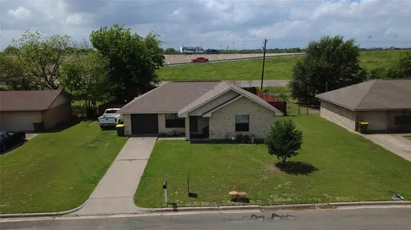 1004 Clover Street, Bellmead, TX 76705