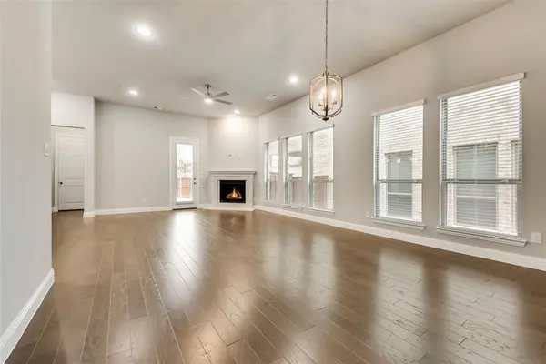 17558 Bottlebrush Drive, Dallas, TX 75252