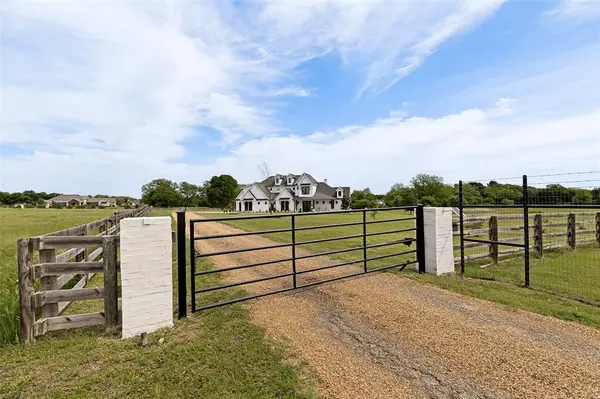 1505 E Winningkoff Road, Lucas, TX 75002