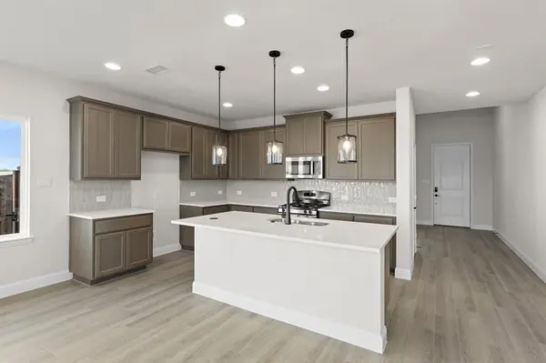 1809 Gleasondale Drive, Forney, TX 75126