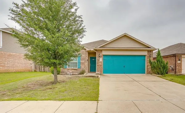 136 Kennedy Drive, Venus, TX 76084