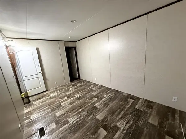 106 Summers Circle, Azle, TX 76020