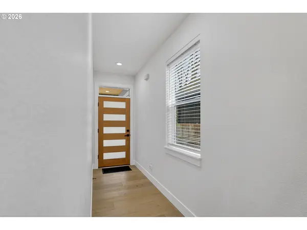 2911 N WILLIS BLVD, Portland, OR 97217