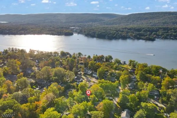 32 Wanaque Rd, West Milford Twp., NJ 07421