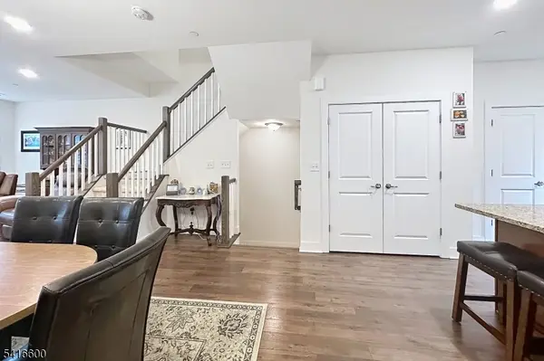 308 Parkview Ln, Rockaway Twp., NJ 07866