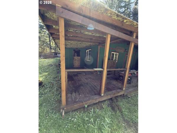 1499 CARLSON RD, Reedsport, OR 97467