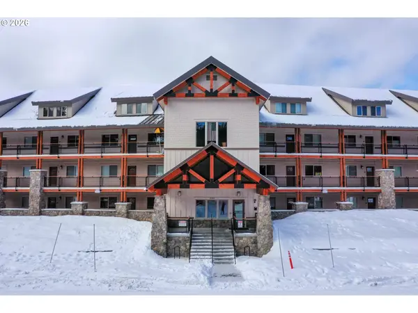 31105 E MULTORPOR DR #303, Government Camp, OR 97028