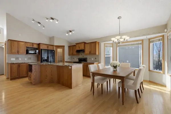 123 Kincora VW NW, Calgary, AB T3R1M1