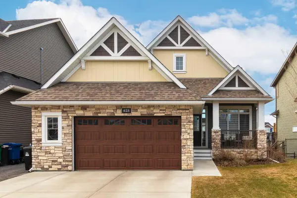 625 Bayside LN,  Airdrie,  AB T4B 4G7