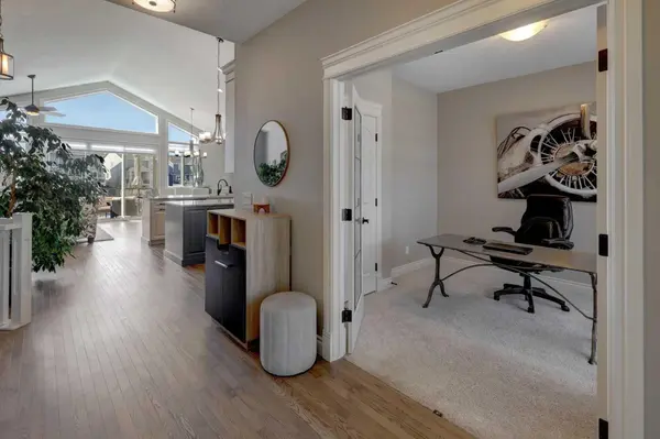 625 Bayside LN, Airdrie, AB T4B 4G7