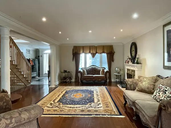 435 Drewry AVE, Toronto C07, ON M2R 2K6