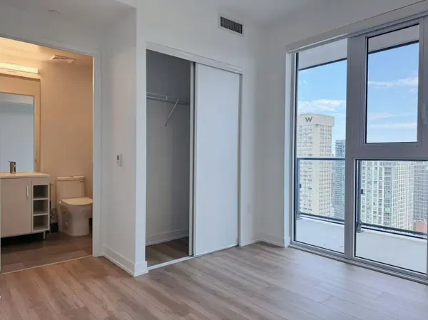 634 Church ST #3203, Toronto C08, ON M4Y 2G3