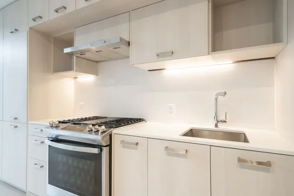 1331 Queen ST E #413, Toronto E01, ON M4L 0B1