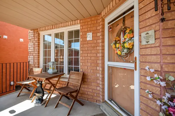 62 Loon AVE, Barrie, ON L4N 8V9