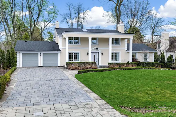 1316 Cambridge DR, Oakville, ON L6J 1S3