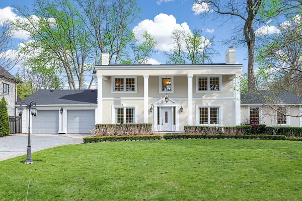 1316 Cambridge DR, Oakville, ON L6J 1S3