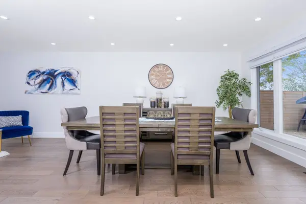 4 Chipper CT, Halton Hills, ON L7G 1L3