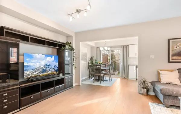 1363 Brookstar DR, Oakville, ON L6M 3W1