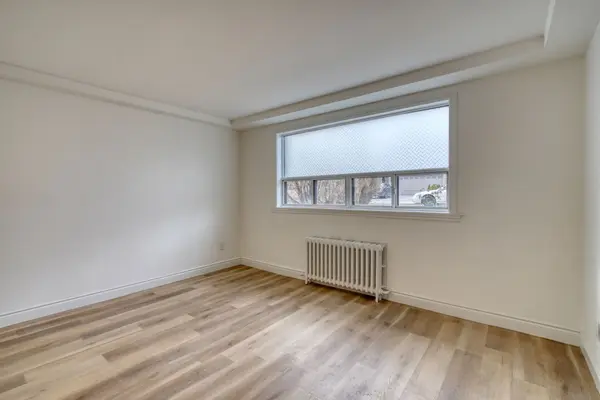 101 Sixteenth ST, Toronto W06, ON M8V 3J9