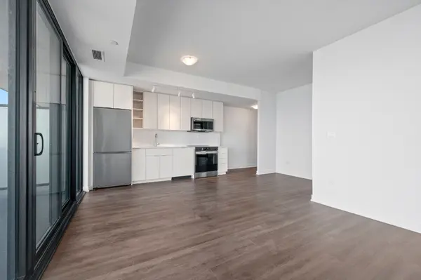 2075 Lakeshore RD #1104, Burlington, ON L7R 0H3