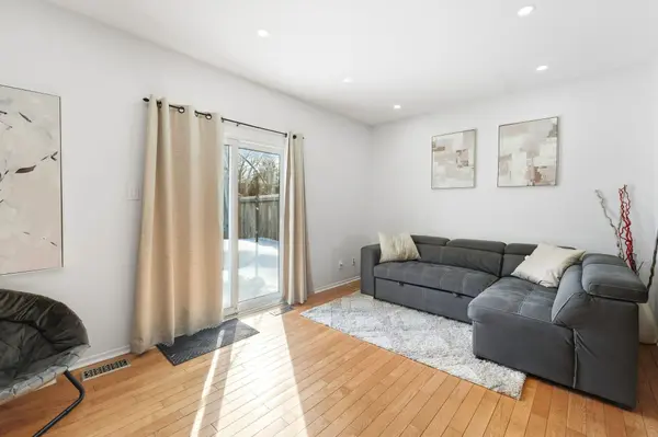 36 Barrow CRES #78, Kanata, ON K2L 2K1