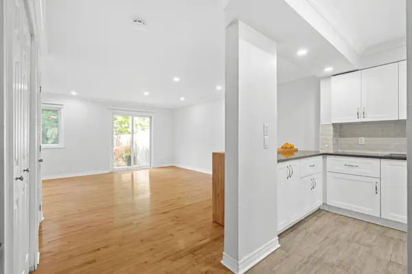 1540 Mimosa AVE, Alta Vista And Area, ON K1G 4C9