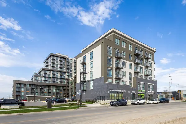 10 Mallard TRL #438, Hamilton, ON L8B 2A7