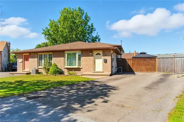 30 Rainbow CT, Welland, ON L3C 6R4