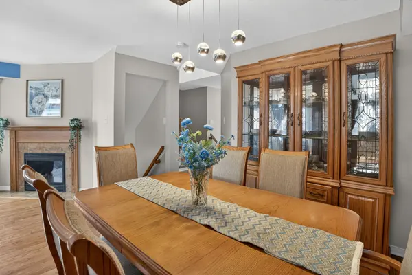 301 BRIGITTA ST, Kanata, ON K2S 0H8