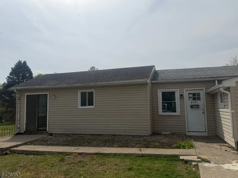 630 Dewey Ave #B, Alpha Boro, NJ 08865