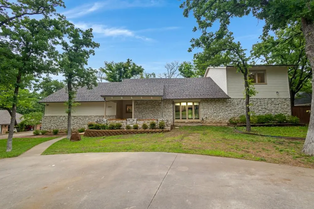 2805 Forrestridge Drive, Denton, TX 76205