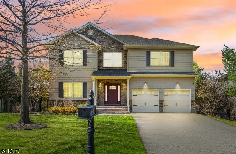 2 Himsl Ct, West Orange Twp., NJ 07052