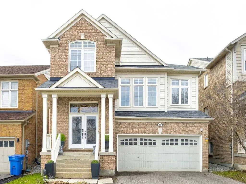 50 Ken Bishop WAY, Newmarket, ON L3X 3J6