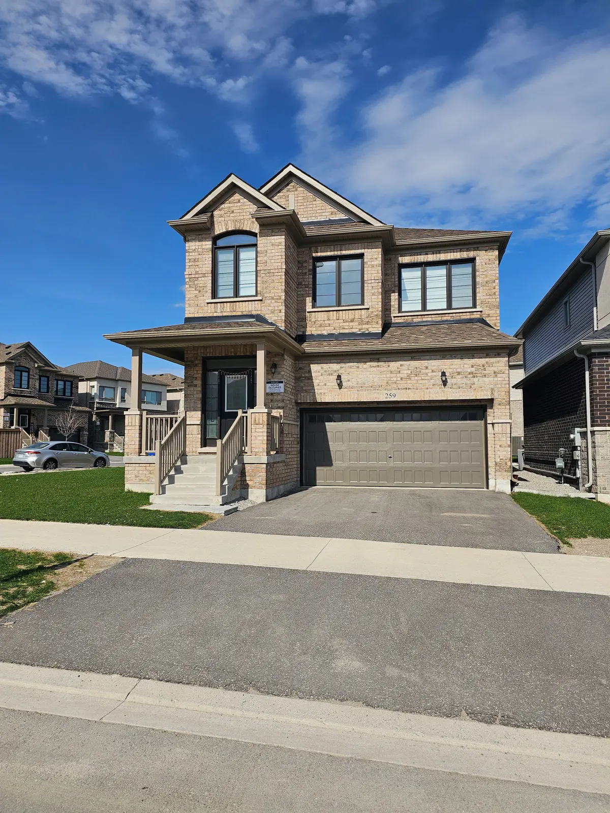 259 Madelaine DR, Barrie, ON L9J 0P4