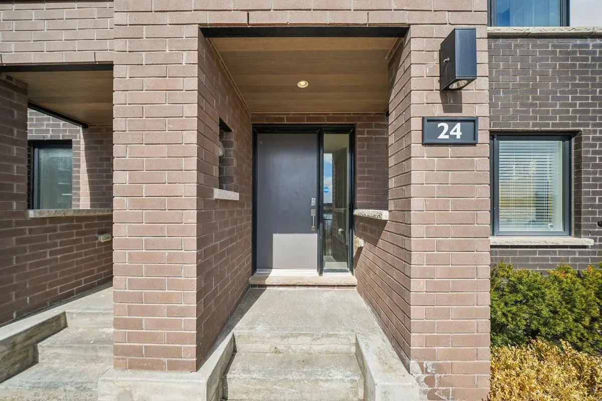 348 Wheat Boom DR S #24, Oakville, ON L6H 3V6