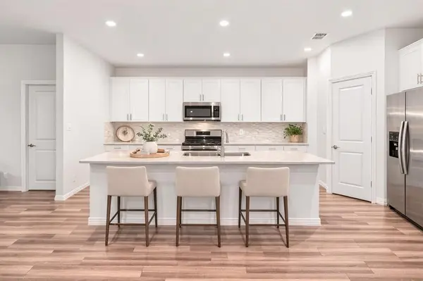 1604 Briar Hunt Drive, Forney, TX 75126