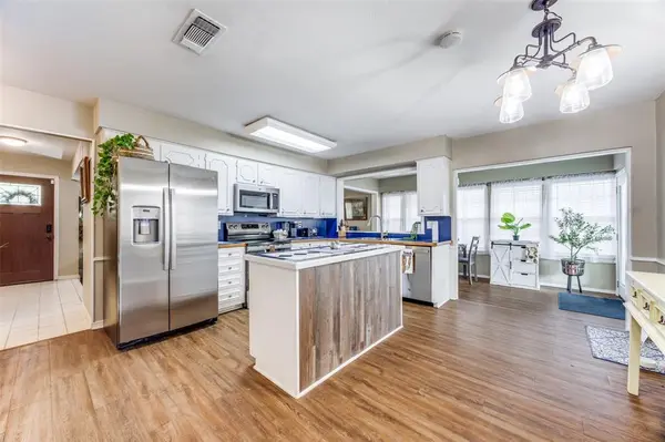 2705 N Woods Street, Sherman, TX 75092