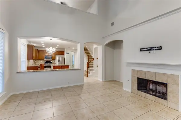 592 Burning Oak Drive, Frisco, TX 75036