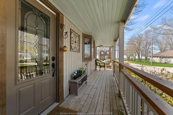 135 ESSEX Boulevard, Amherstburg, ON N9V 2Y8