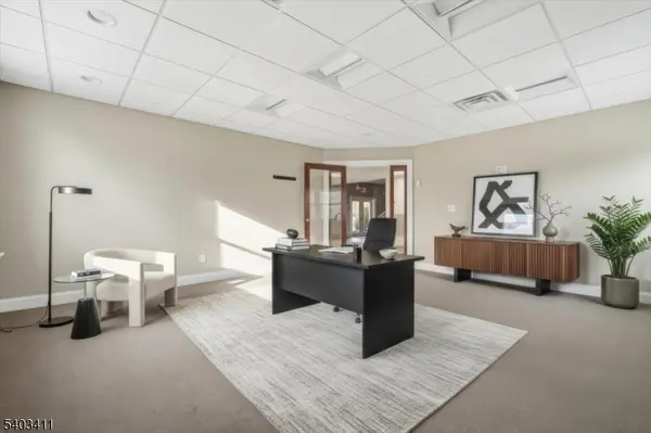 106 QUARRY RD COMMER CTR, Hamburg Boro, NJ 07419