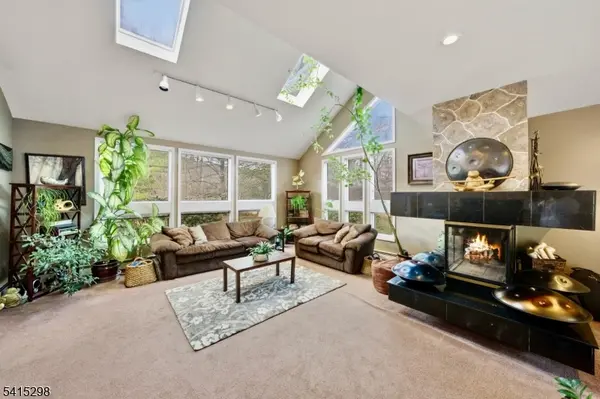 447 Rockaway Valley Rd, Boonton Twp., NJ 07005