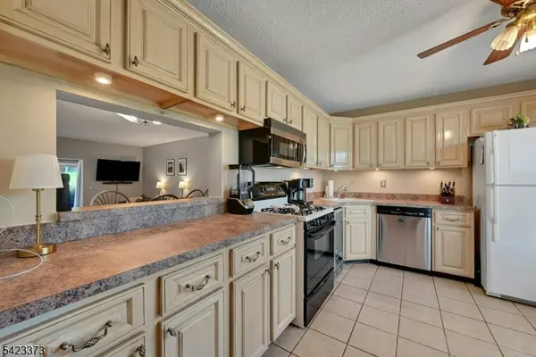 1103 Doolittle Dr, Bridgewater Twp., NJ 08807